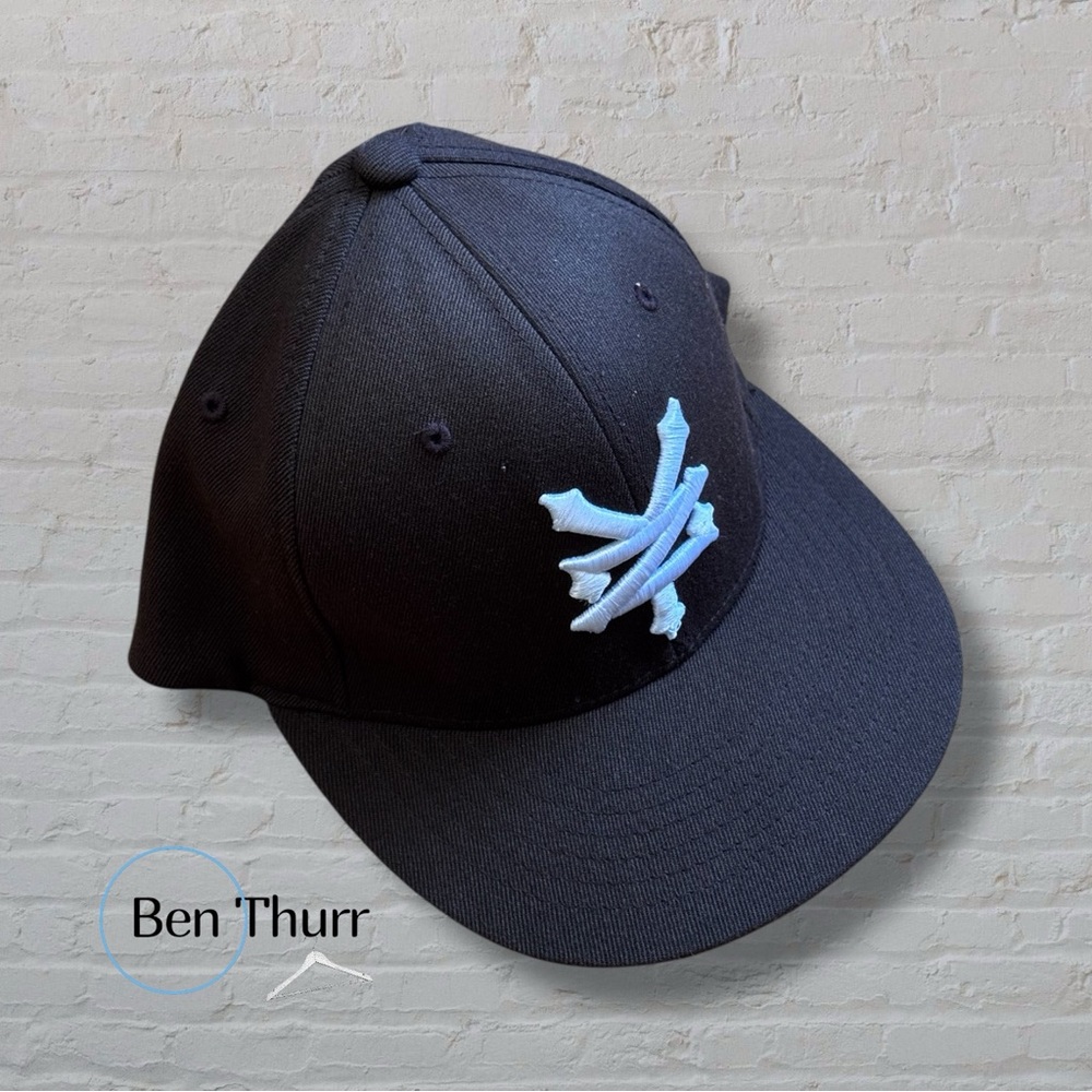 Size S - Vintage Zoo York Fitted Flex Fit
